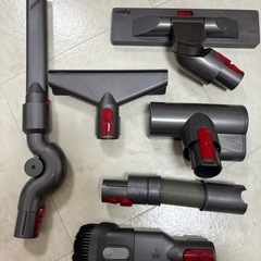 【早い者勝ち】Dyson掃除機フルセットの画像
