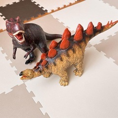 恐竜2体　ソフト　フィギュア　の画像