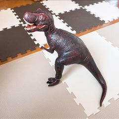 恐竜2体　ソフト　フィギュア　の画像