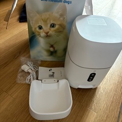 自動ペットフード　餌やりの画像