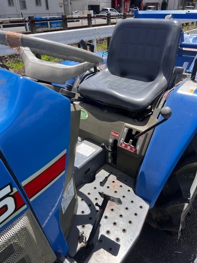 農機具　イセキ　トラクター　TM15　　15馬力　値段交渉可