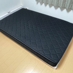 セミダブルベッド　ベッドフレーム付き　
の画像