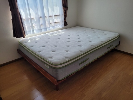 【引き取り予定者決定】ダブルベッドマットレス×ベッドフレーム