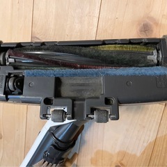 壊れた掃除機の画像