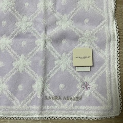 【新品未使用】LAURA ASHLEY ローラアシュレイ　ハンカチ　パープルの画像