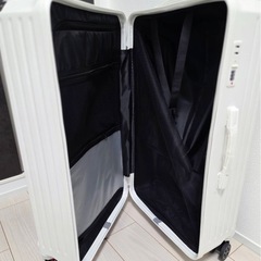 新品　キャリーケースの画像