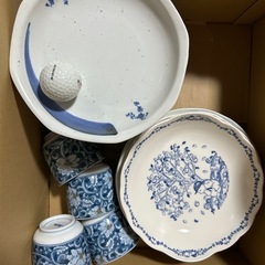 お皿まとめ売りの画像