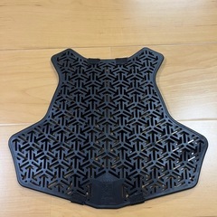 コミネ　チェストプロテクター　エニグマの画像