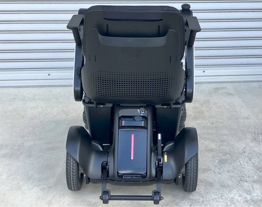超破格【定価45万】次世代型?電動車椅子 WHILLモデルC 介護　配送可能　
