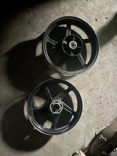 ゼファー400 ホイール