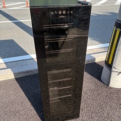 ■中古品 Lefier ルフィエールワインセラー C27SLD 95L 370ｘ498ｘ1160ｍｍ 2022年 動作問題なし 厨房■の画像