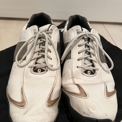 【〜9/14まで】【メンズ】FootJoy 27.5　ホワイト ゴルフシューズ スパイクレスの画像