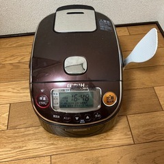 炊飯器の画像