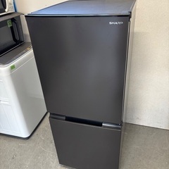 美品☆高年式☆シャープ☆152L☆ダークグレー色☆お買得冷蔵庫☆の画像