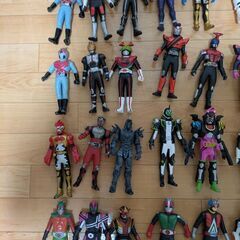 仮面ライダーソフビ42体の画像