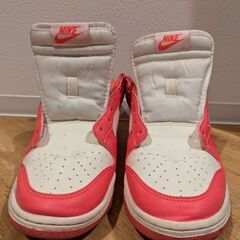ナイキスニーカー　ピンクの画像