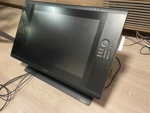 パソコン Wacom Cintiq 24HD DTK-2400
