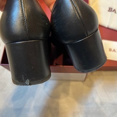 BALLY パンプスの画像