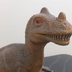 ケラトサウルス　フィギュア　ソフビの画像