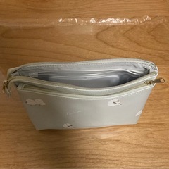 ポーチ　シマエナガの画像