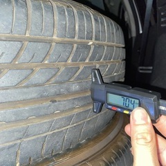 215/60r17C 109/107Sヨコハマ2022年4本セット(タイヤのみ)の画像