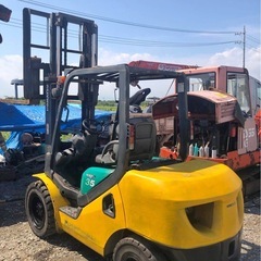 Komatsu 3.5 Deisel fork lift
