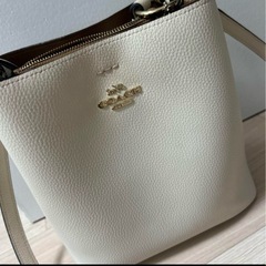 COACH アイボリー ショルダーバッグの画像