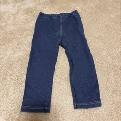 子供服沢山の画像