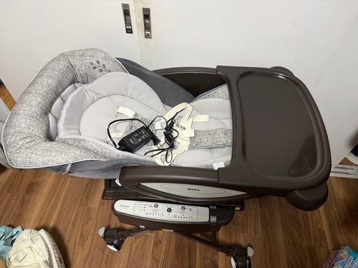 Aprica アップリカ　ハイローチェア ユラリズム オート ライト  電動スウィングタイプ (メランジグレー)