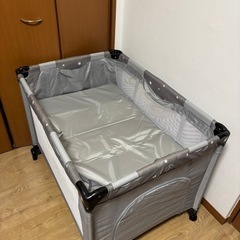 アイリスオーヤマ　ベビーベッド　プレイサークル
の画像