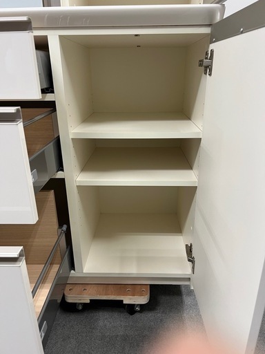 良品♪ パモウナ キッチンボード ヘティヒ 140