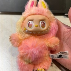 ラブブの画像