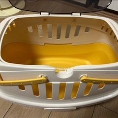 ペットキャリーの画像