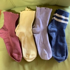 レディース　カラー　ソックス　4点セットの画像