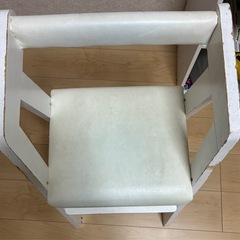 子供用　椅子の画像