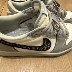 ディオール×ナイキ　スニーカーの画像
