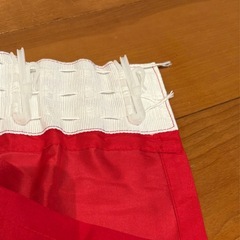 あげます。カーテンセット（赤）の画像