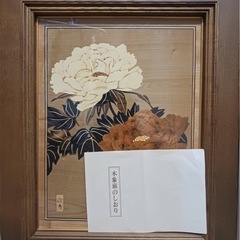 繊細な木目込み絵画「花モチーフ」の画像