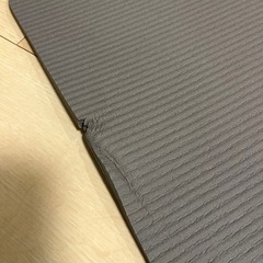 ヨガマット グレー 厚さ1cmの画像