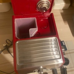 デロンギ エスプレッソ・カプチーノメーカー ECP3220Jの画像