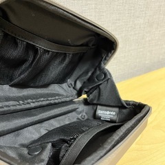 新品！ 非売品 サムソナイト トラベル ポーチ アイボリーゴールドの画像
