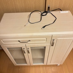 食器棚　レンジ台の画像