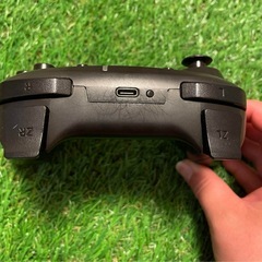 Nintendo Switch ジョイコン右×2 HORIプロコン黒 ジャンクの画像
