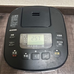 アイリスオーヤマ　炊飯器 2021年製 ３合の画像