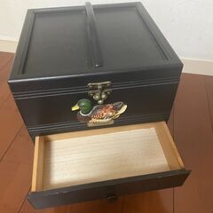 ジュエリーボックス　小物入れ　アクセサリーケース　レトロ　鏡面の画像