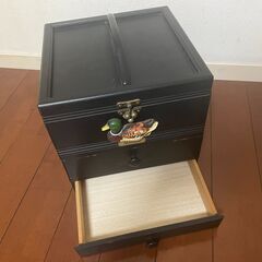 ジュエリーボックス　小物入れ　アクセサリーケース　レトロ　鏡面の画像