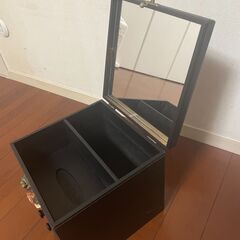 ジュエリーボックス　小物入れ　アクセサリーケース　レトロ　鏡面の画像