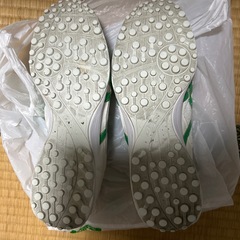 アシックスメンズトレーニングシューズの画像