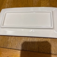 陶器のお皿4枚セットの画像