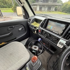 格安キャリー！車検付！エアコンパワステ付 フルセグナビ付！TV見れます！2WDのMT車⭐︎の画像